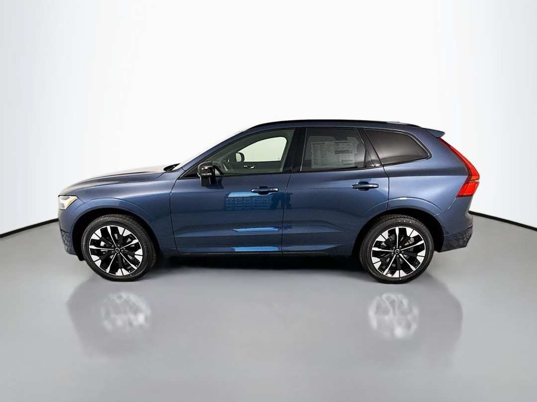 2026 Volvo Xc60 B5 Plus - Image 2