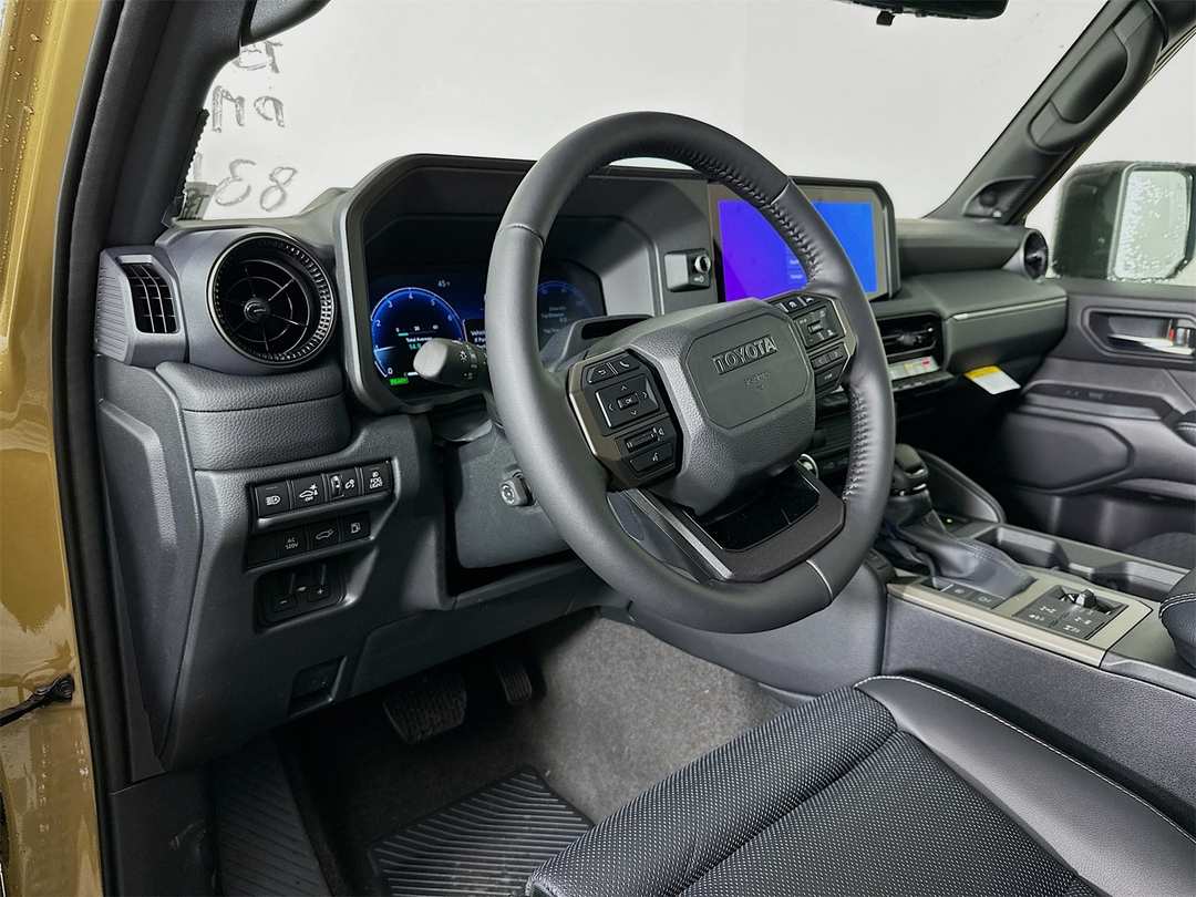 2026 Toyota Land Cruiser Base - Image 9