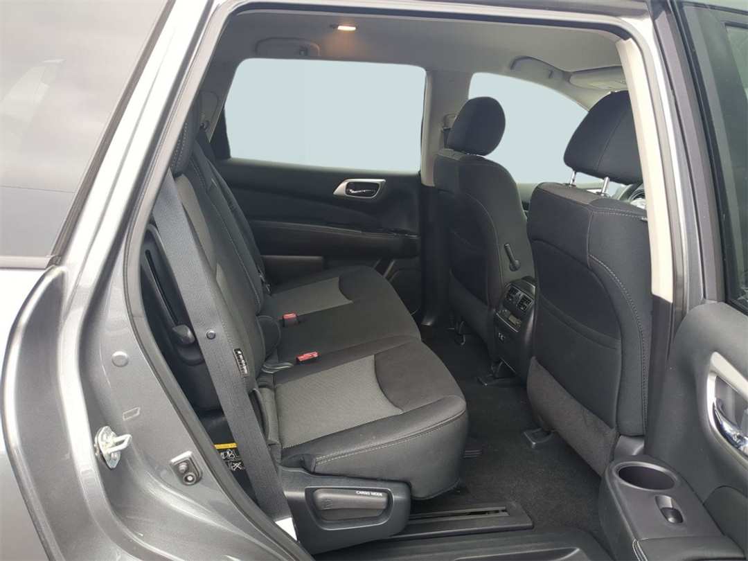 2020 Nissan Pathfinder S - Image 26