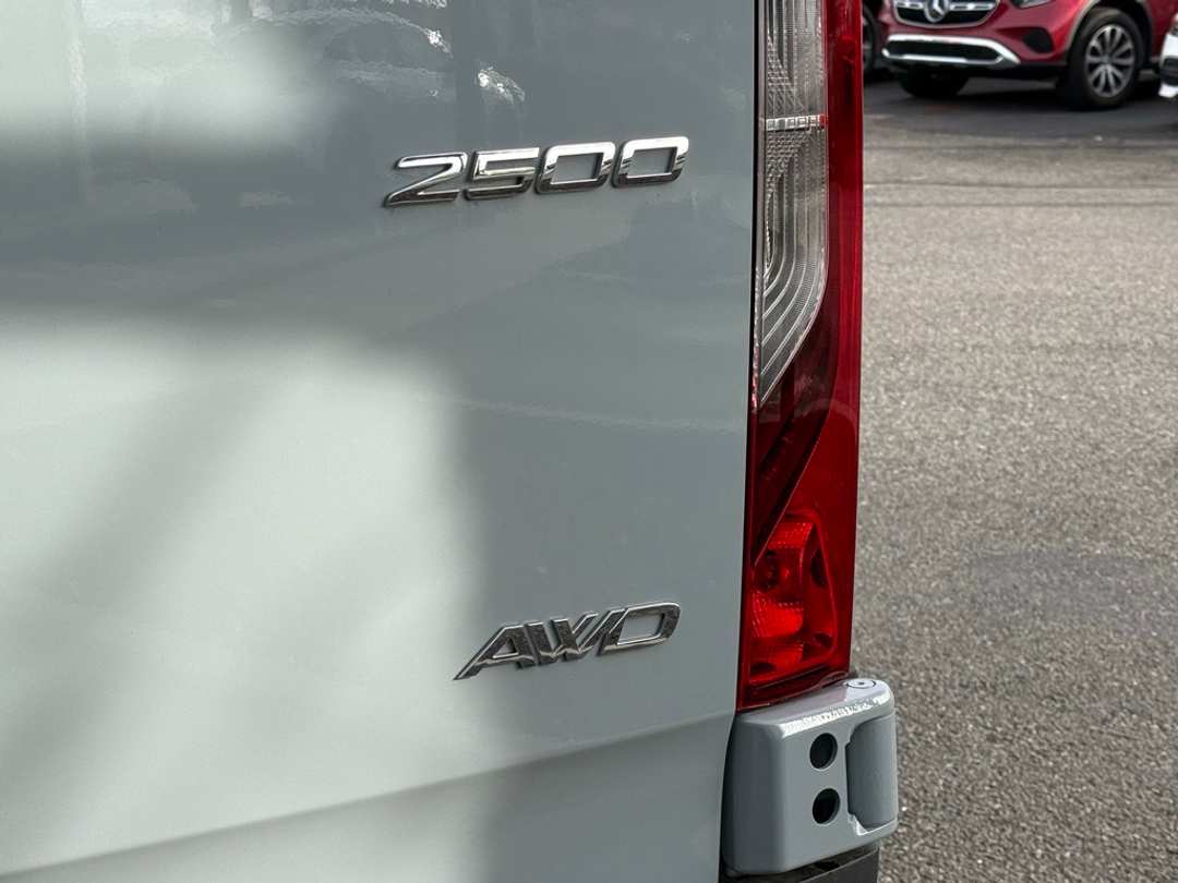 2025 Mercedes-Benz Sprinter 2500 Cargo 144 WB - Image 7