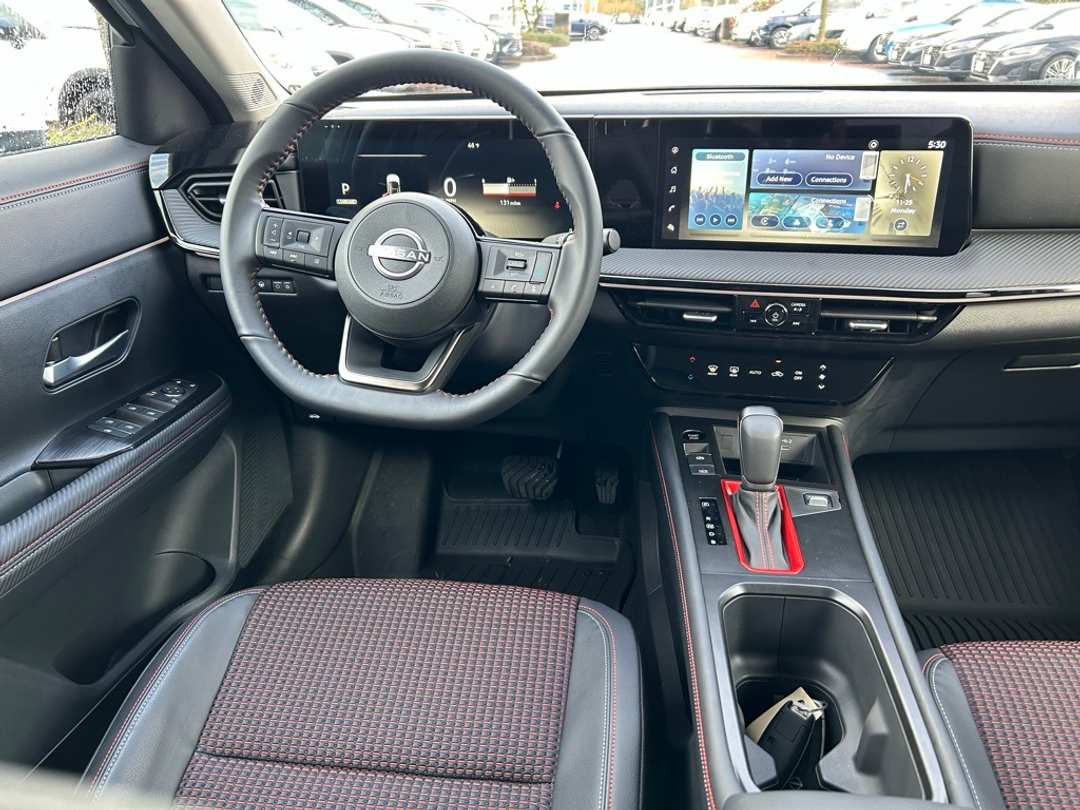 2025 Nissan Kicks SR - Image 22