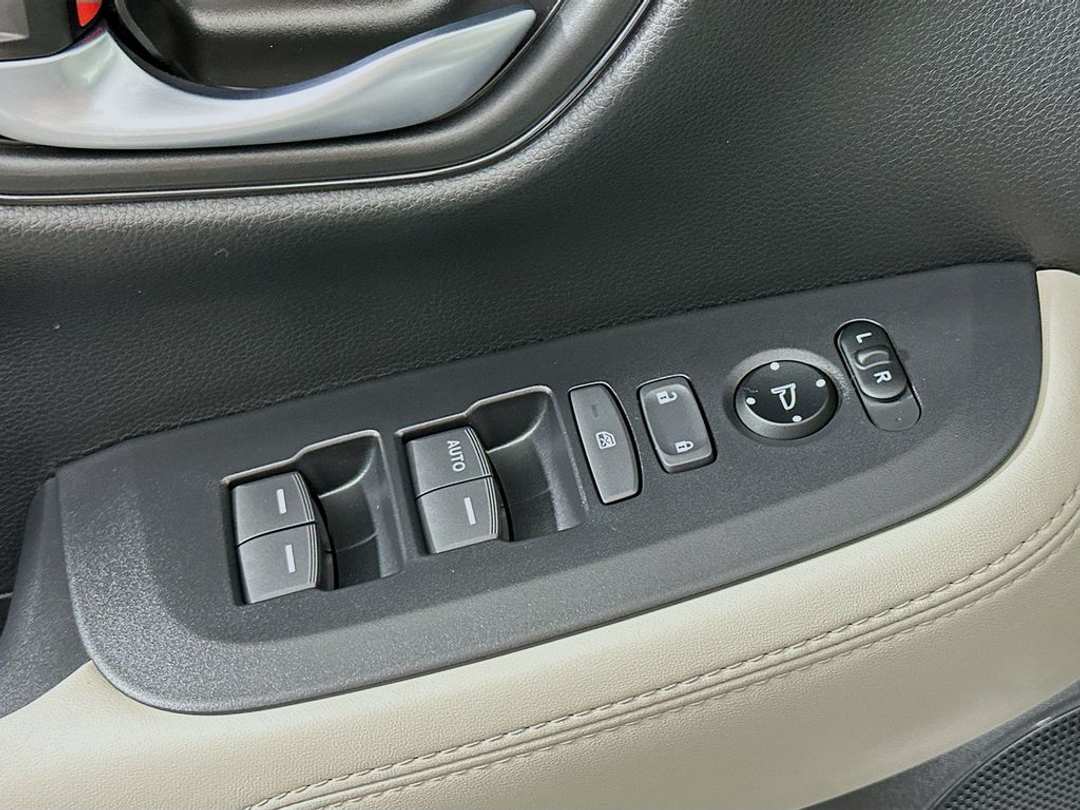 2026 Honda HR-V LX - Image 17