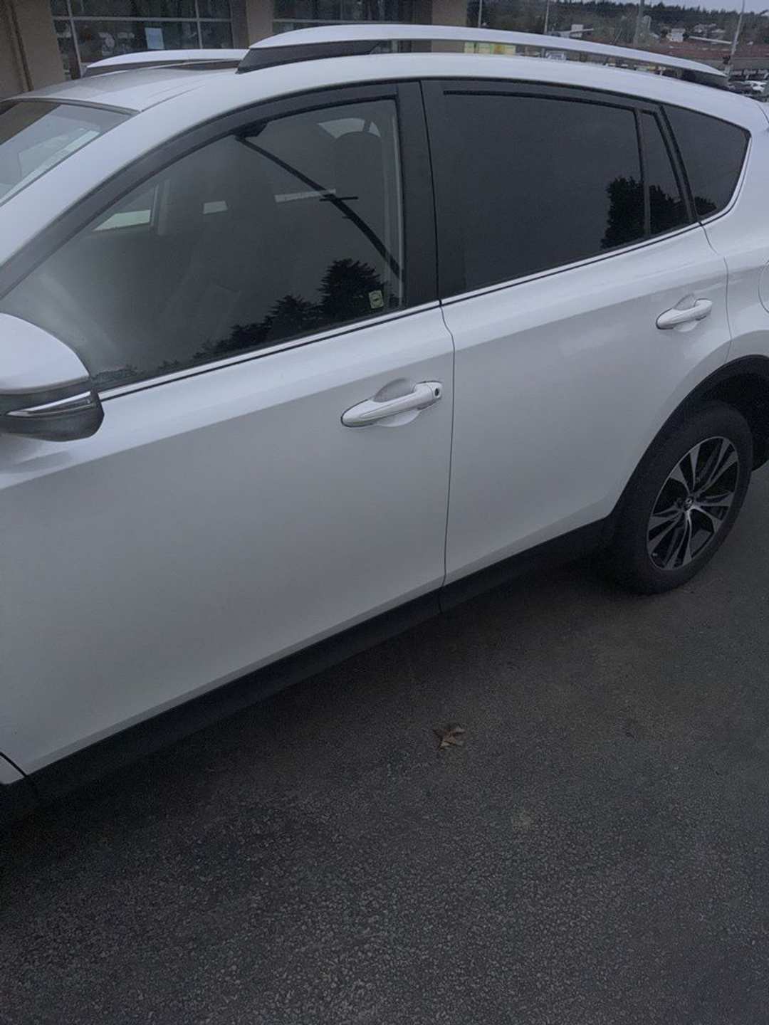 2015 Toyota Rav4 Limited - Image 3