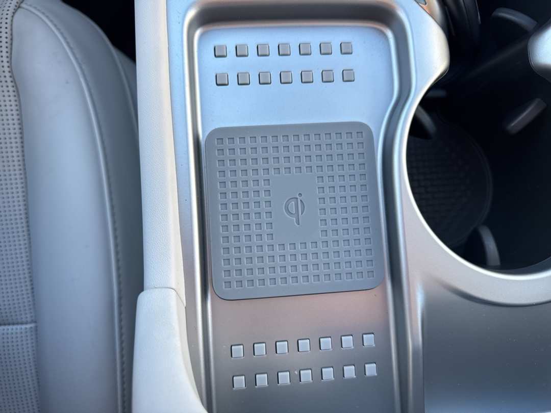 2026 Hyundai Ioniq 9 SEL - Image 28