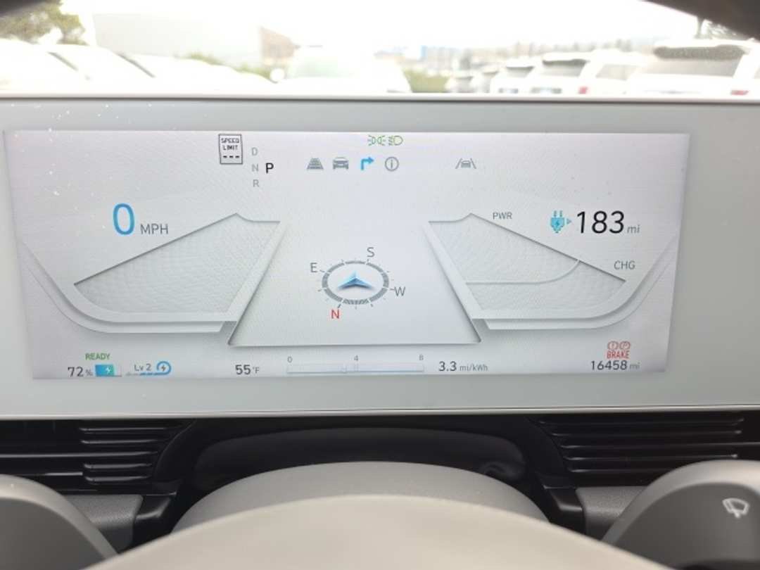 2023 Hyundai Ioniq 5 SE - Image 12