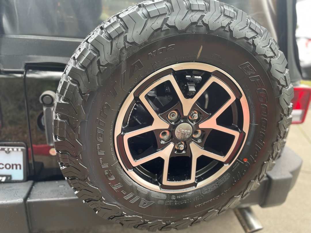 2015 Jeep Wrangler Unlimited Sport - Image 19