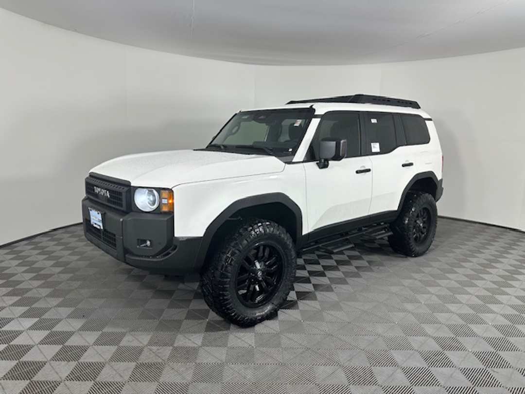 Toyota Land Cruiser - Image 6