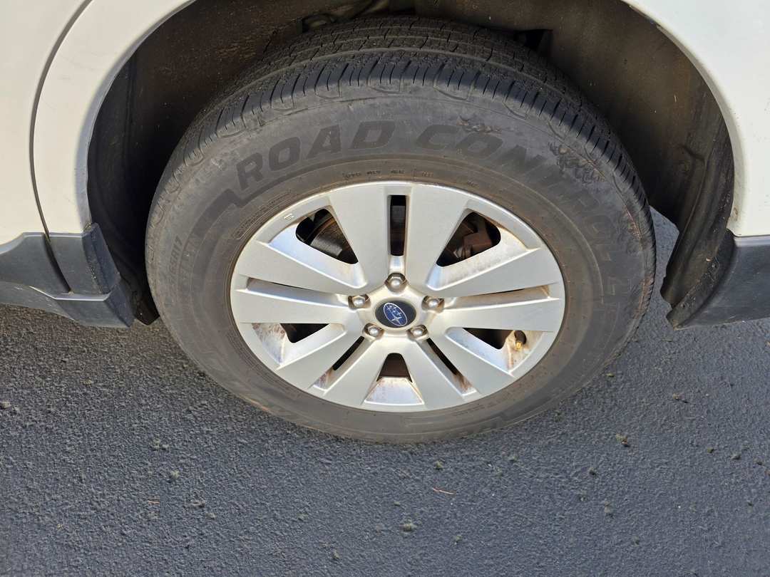 2019 Subaru Outback 2.5i - Image 9