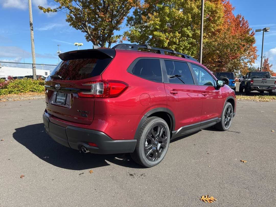 2025 Subaru Ascent Onyx Edition Touring - Image 7