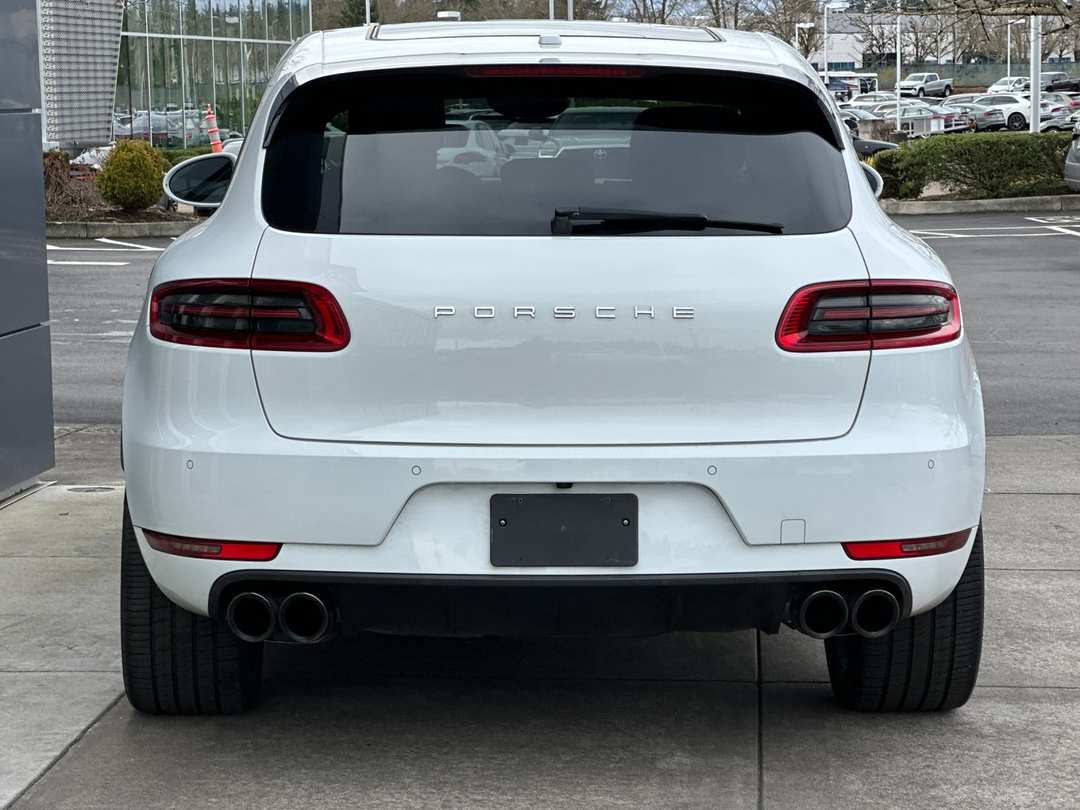 2017 Porsche Macan Base - Image 4