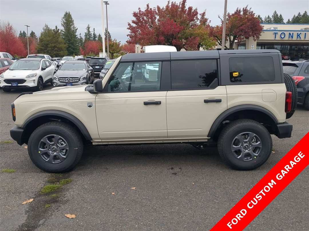 2025 Ford Bronco Big Bend - Image 2