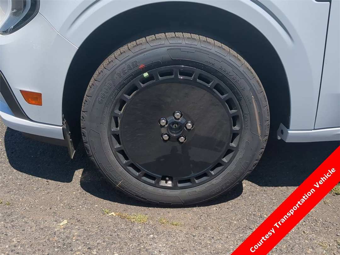 2025 Ford Maverick Lobo Standard - Image 29