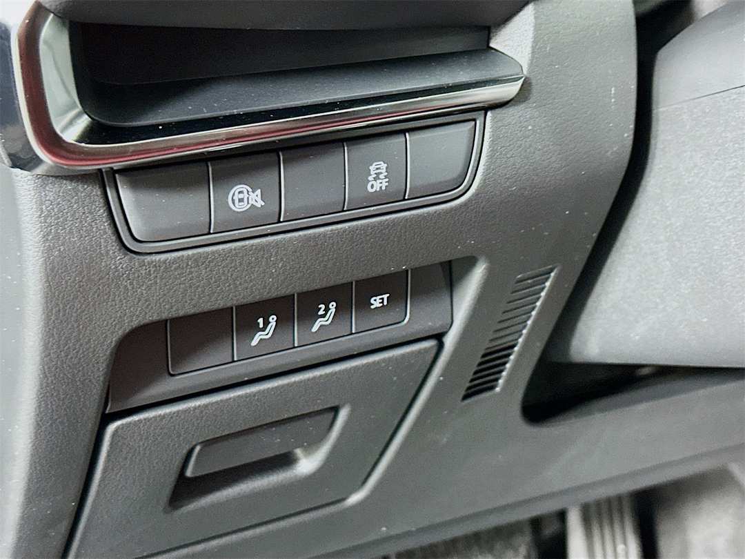 2026 MAZDA Mazda3 2.5 S Carbon Edition - Image 10