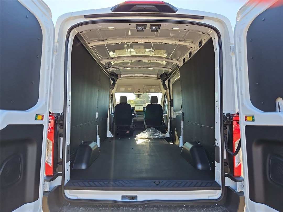 2026 Ford Transit-250 Base - Image 27