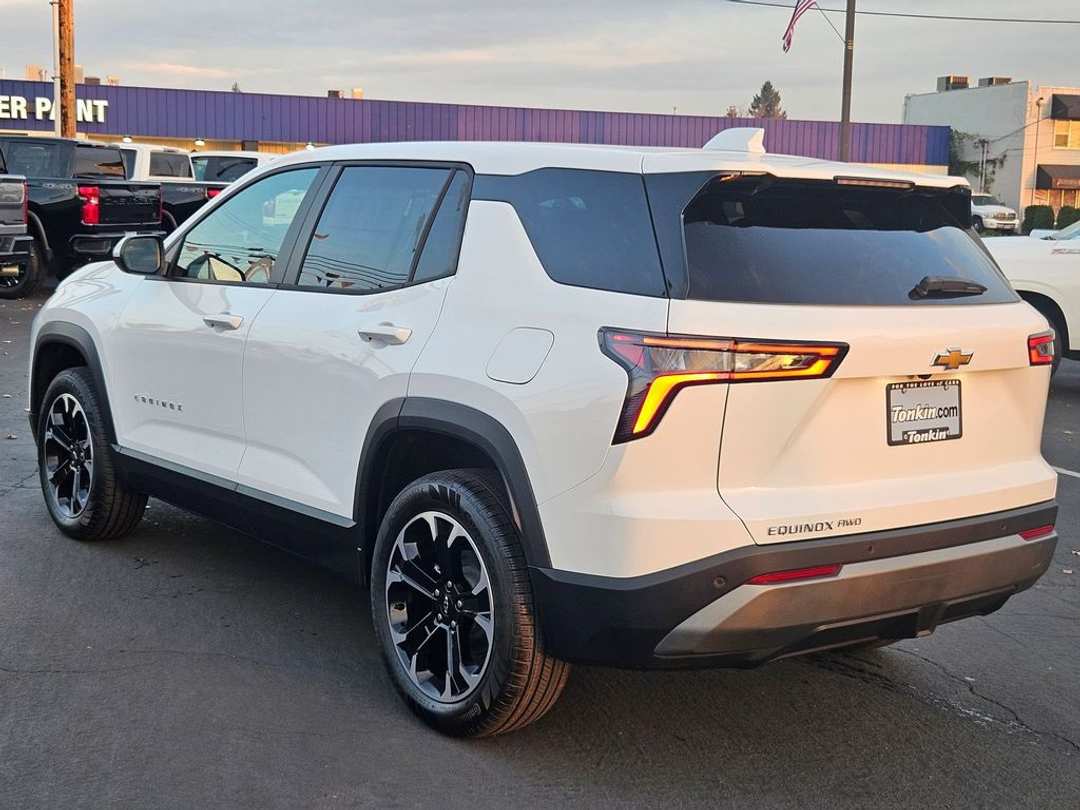 2026 Chevrolet Equinox LT - Image 4