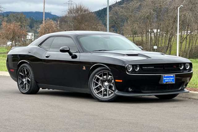 2016 Dodge Challenger R/T Scat Pack