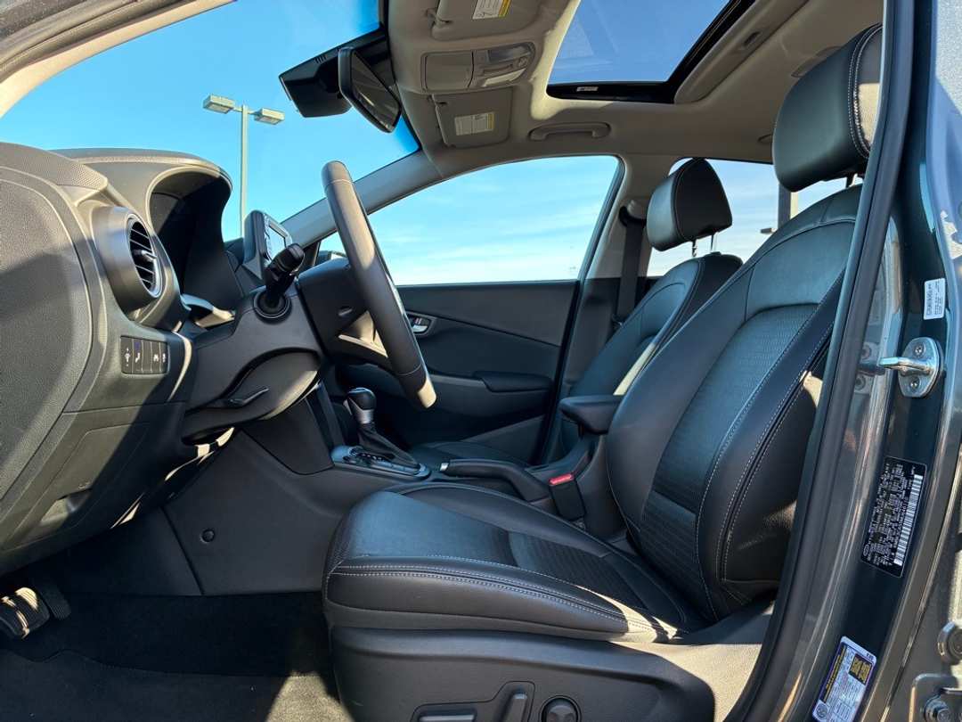 2021 Hyundai Kona Limited - Image 10