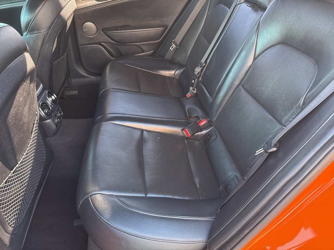 2019 Kia Stinger GTS - Image 17