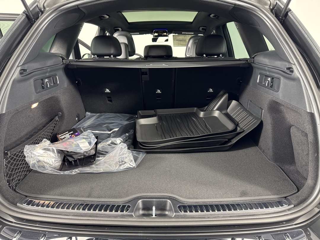 2026 Mercedes-Benz GLC GLC 300 - Image 18