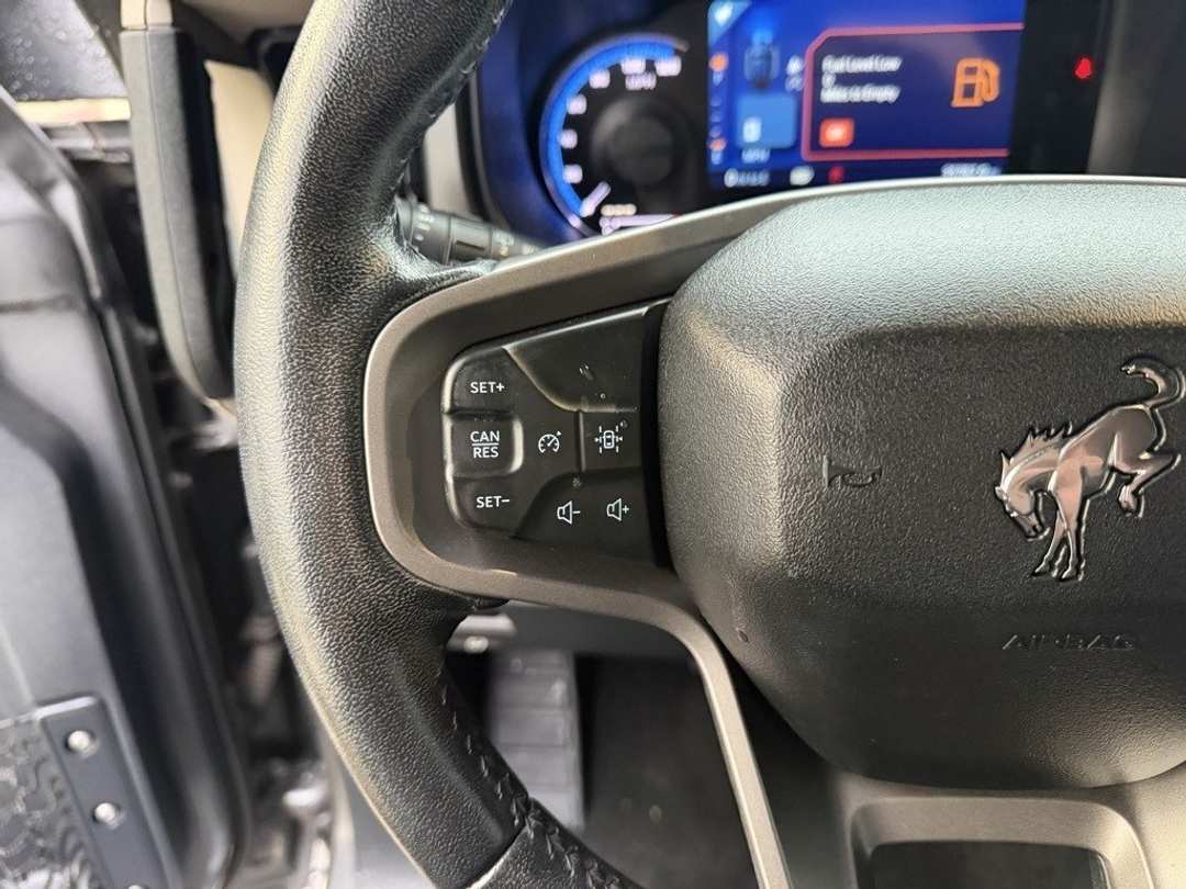 2022 Ford Bronco Wildtrak - Image 16