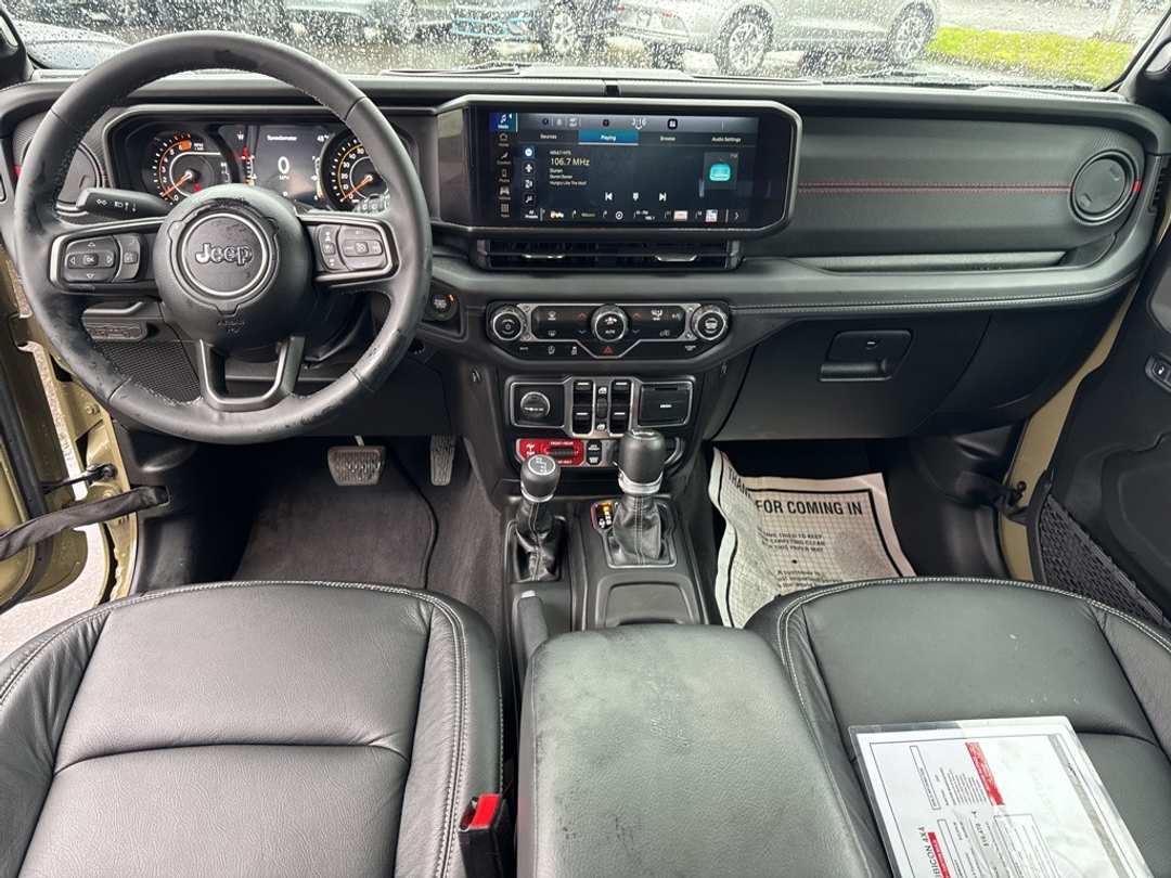 2025 Jeep Wrangler Rubicon - Image 44