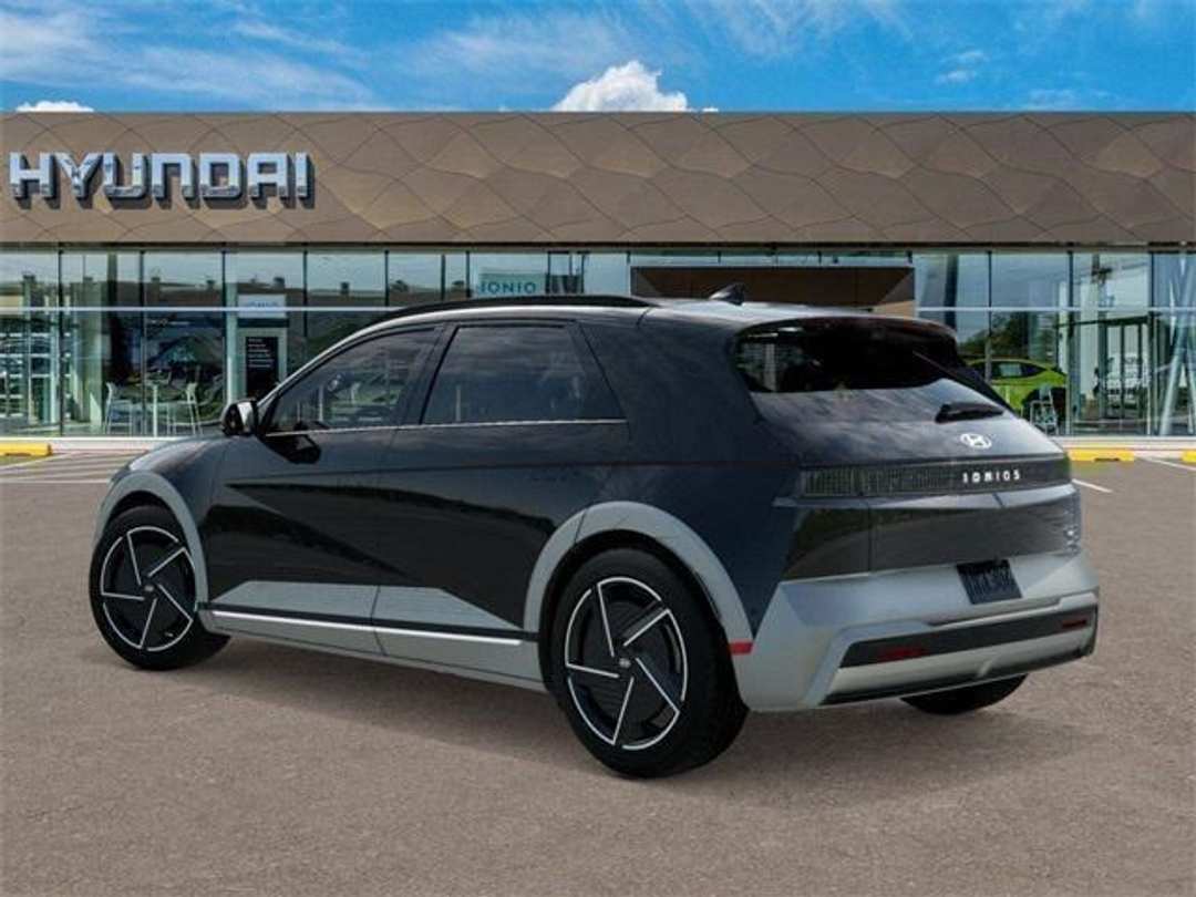 2026 Hyundai Ioniq 5 Limited - Image 5