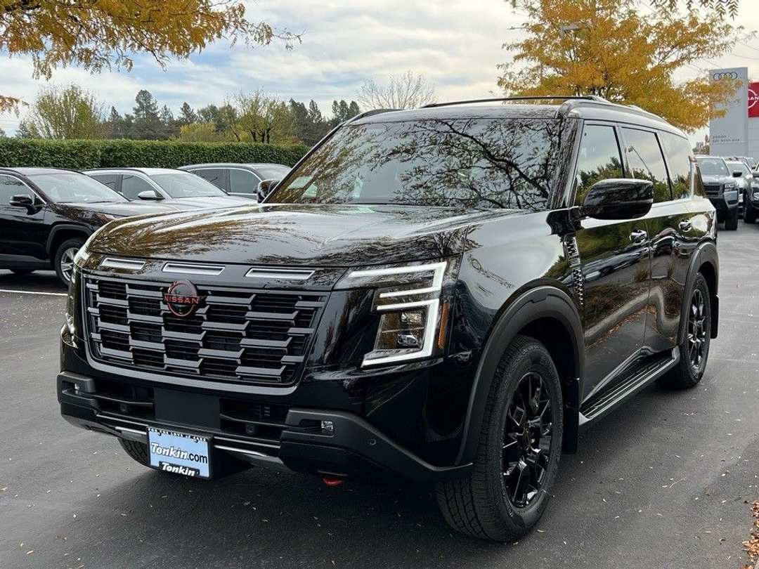 2026 Nissan Armada PRO4X - Image 3