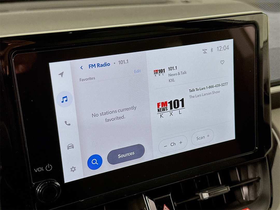 2026 Toyota Corolla Cross LE - Image 15