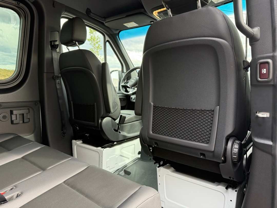 2025 Mercedes-Benz Sprinter 2500 Passenger 144 WB - Image 15
