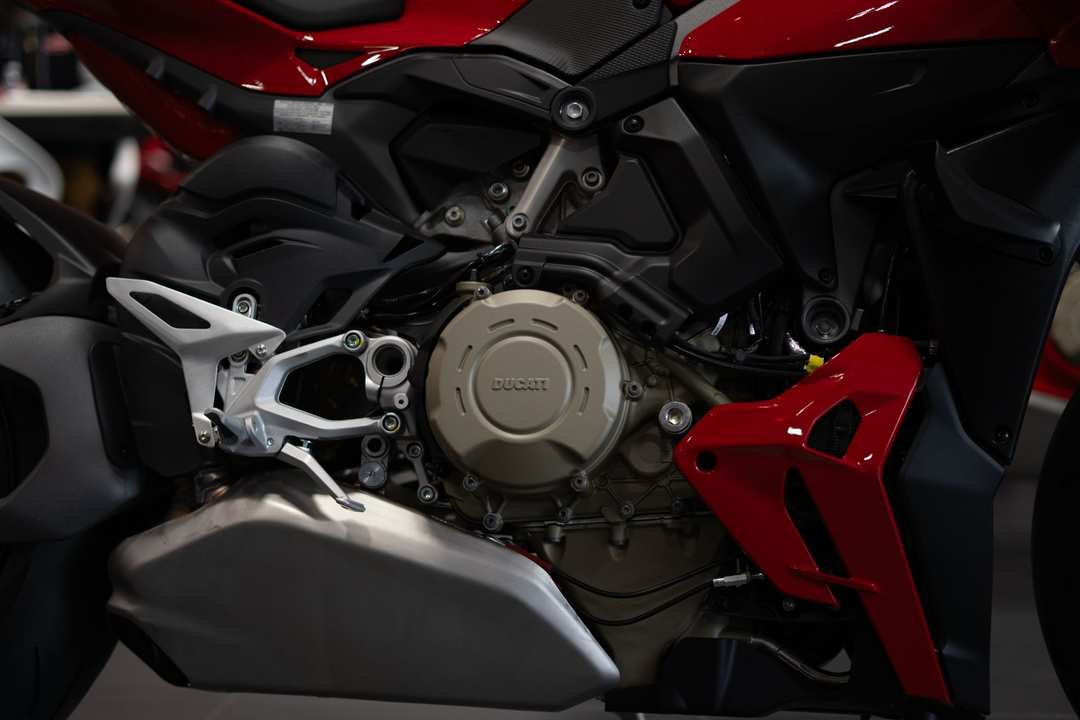 2026 Ducati Streetfighter V4 - Image 3