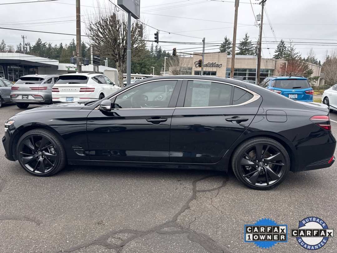 2023 Genesis G70 2.0T - Image 4