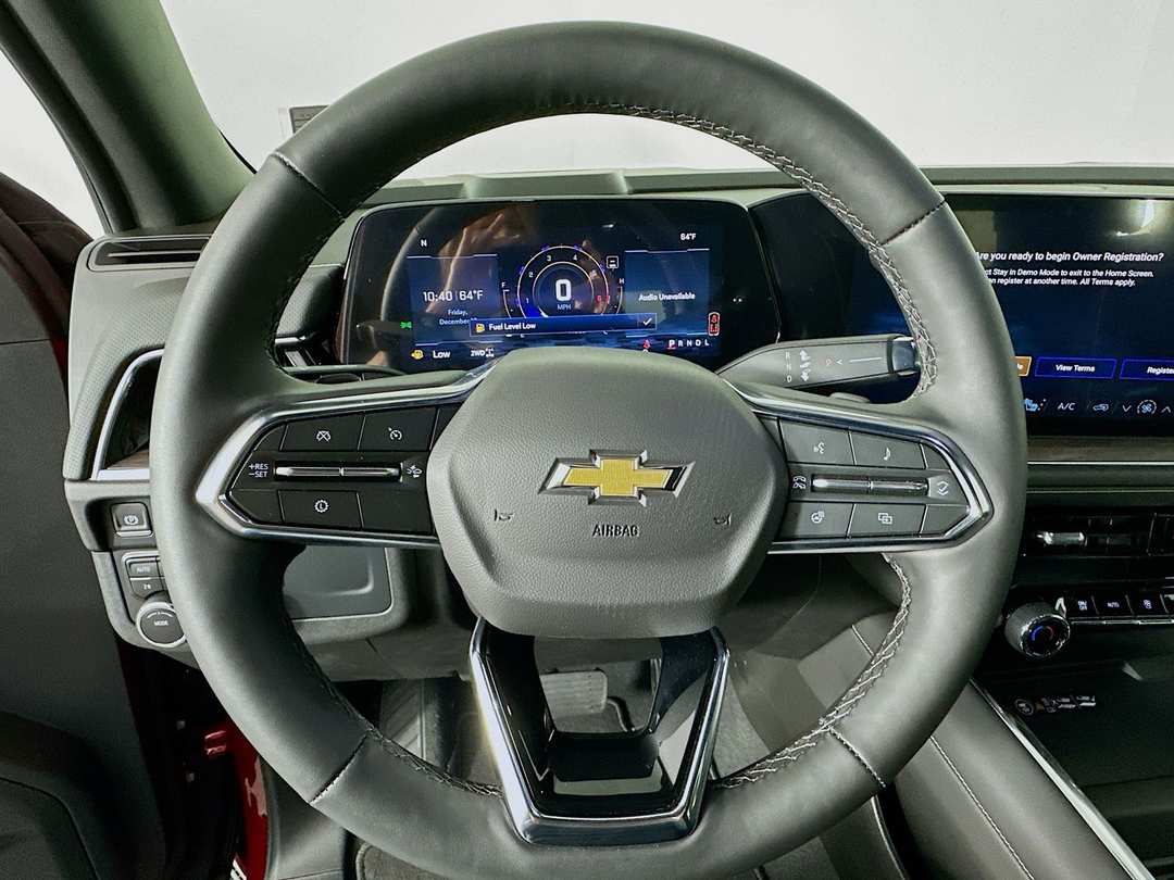 2025 Chevrolet Suburban Premier - Image 12