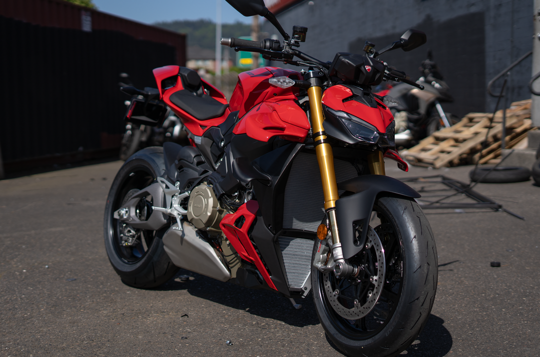 2025 Ducati Streetfighter V4 S - Image 11