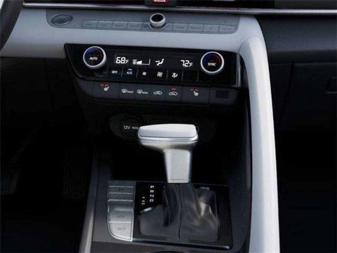 2026 Hyundai Elantra Limited - Image 16