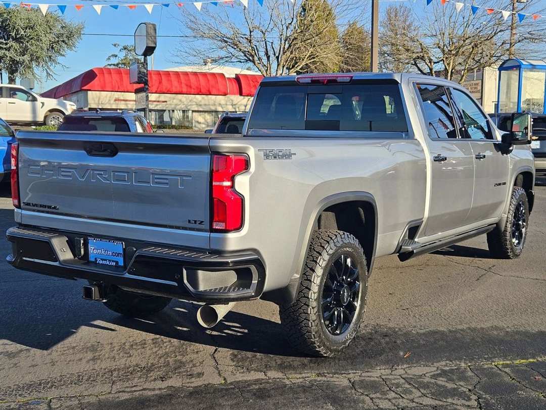 2026 Chevrolet Silverado 2500Hd LTZ - Image 6