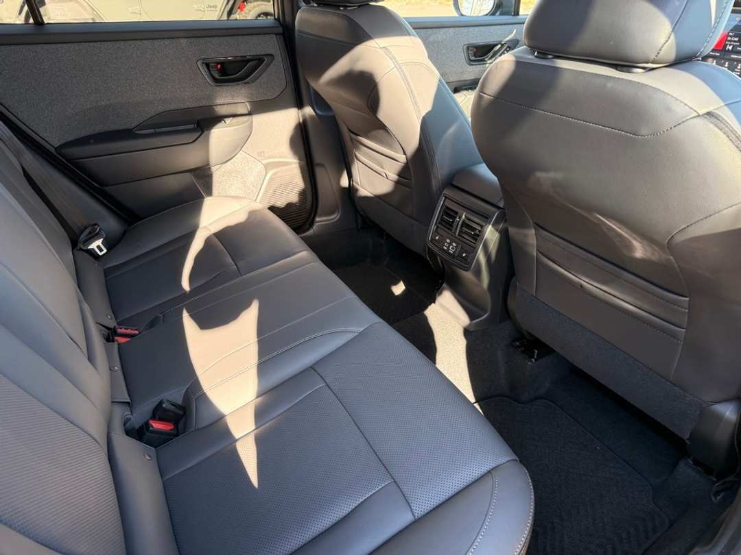 2026 Subaru Outback Limited - Image 24