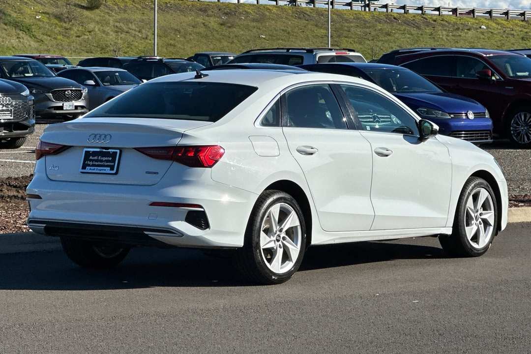 2022 Audi A3 40 Premium - Image 3