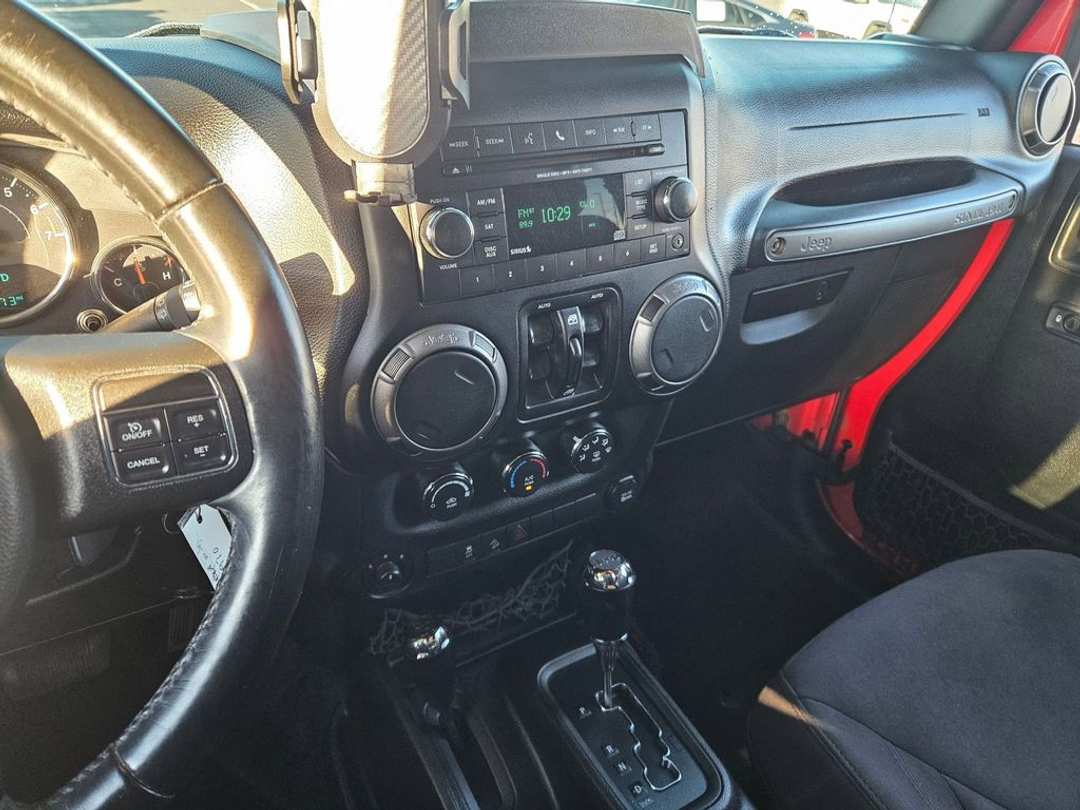 2017 Jeep Wrangler Unlimited Sport - Image 19