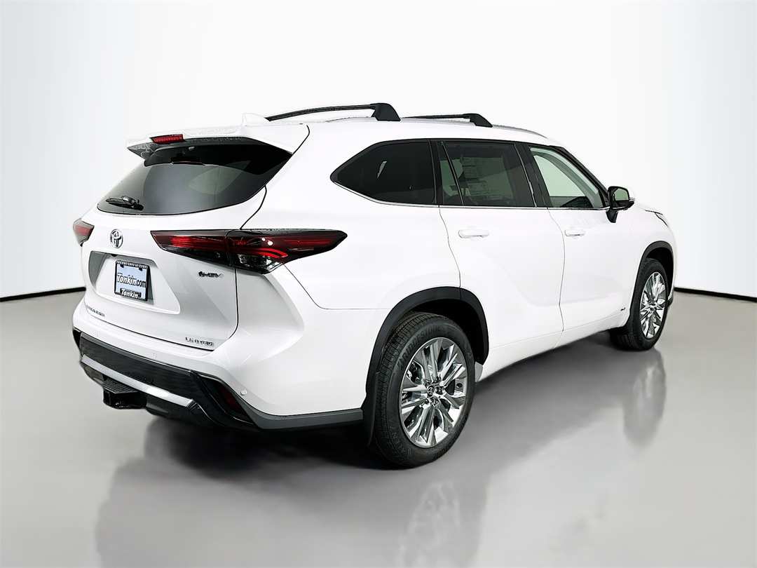 2026 Toyota Highlander Limited - Image 7