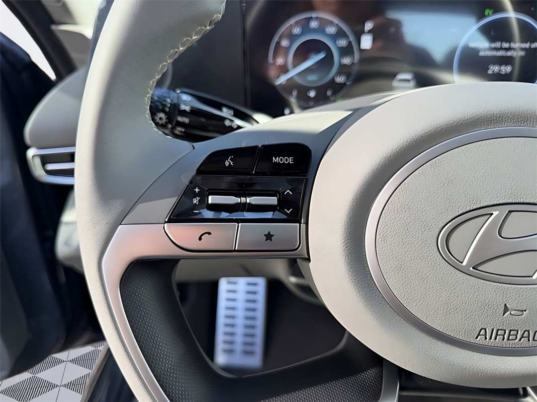 2026 Hyundai Elantra SEL Sport - Image 15