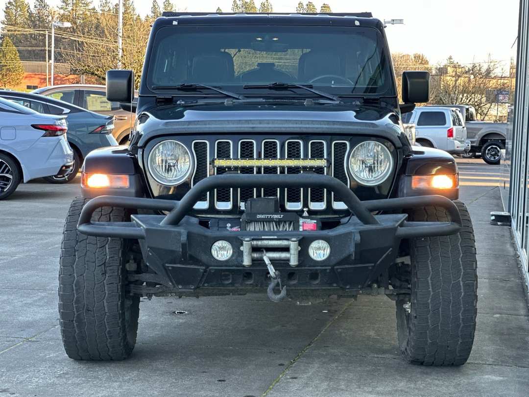 2019 Jeep Wrangler Unlimited Sahara - Image 8