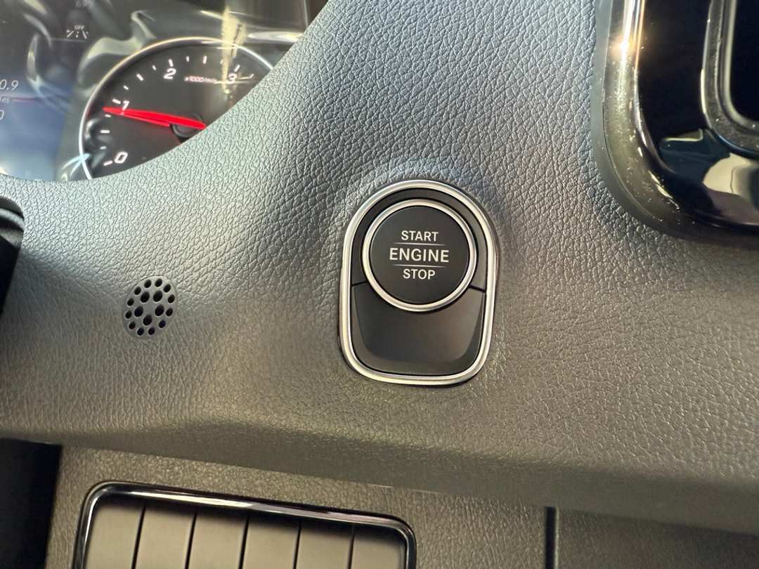 2025 Mercedes-Benz Sprinter 2500 Passenger 144 WB - Image 31