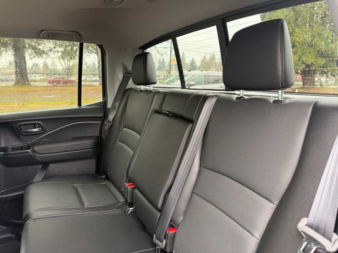 2026 Honda Ridgeline RTL - Image 32