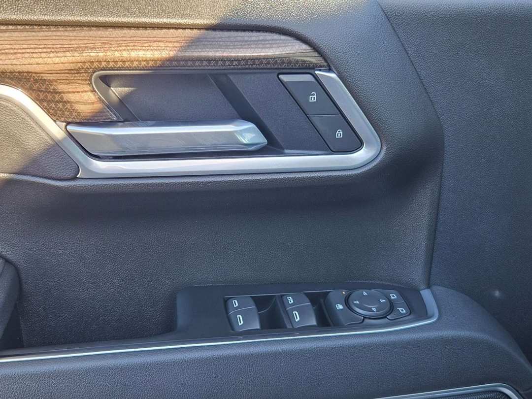 2026 Chevrolet Silverado 1500 RST - Image 11