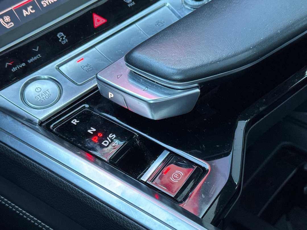 2019 Audi E-Tron Prestige - Image 19