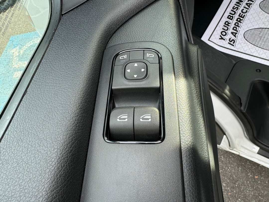 2024 Mercedes-Benz Sprinter 3500 Cargo 144 WB - Image 23