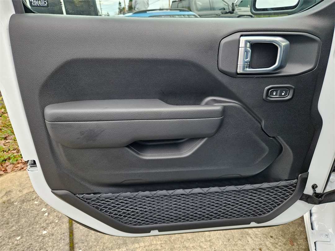 2026 Jeep Wrangler Sport - Image 10