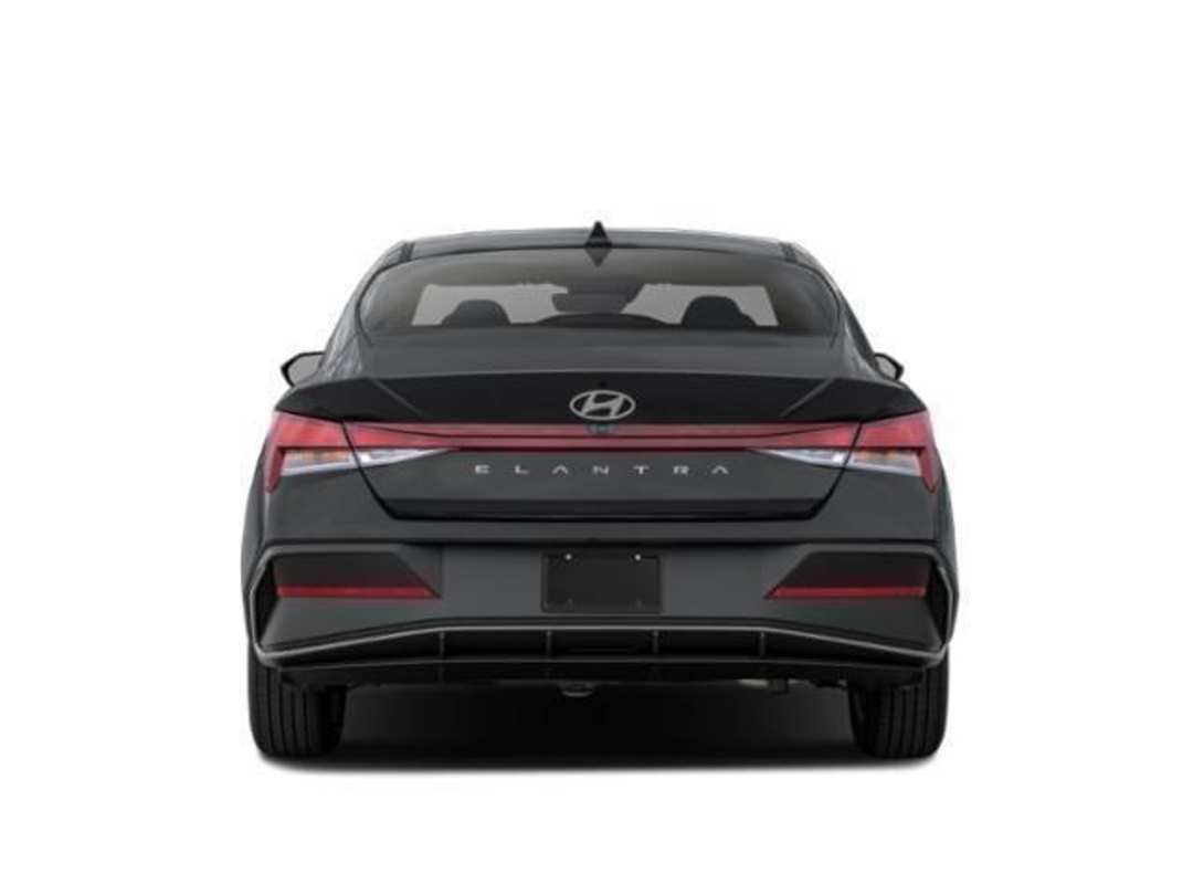 2026 Hyundai Elantra SEL Sport - Image 5