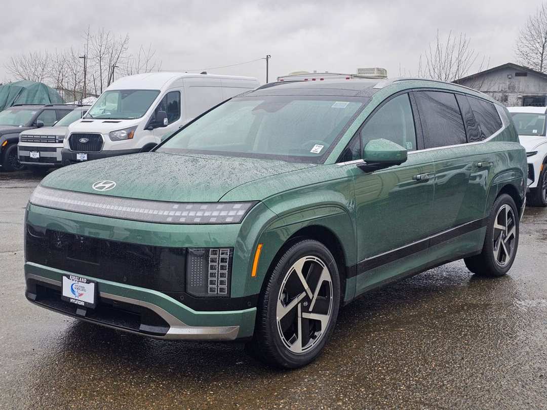 2026 Hyundai Ioniq 9 Performance Calligraphy - Image 3