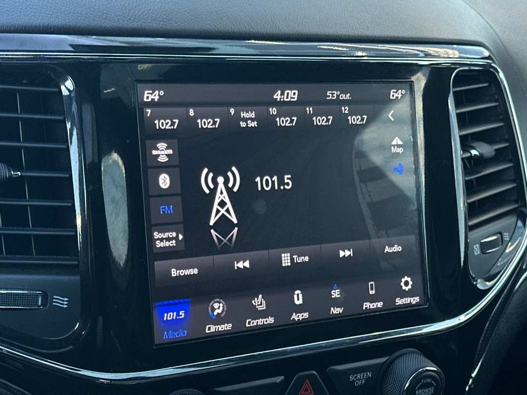 2021 Jeep Grand Cherokee SRT - Image 17